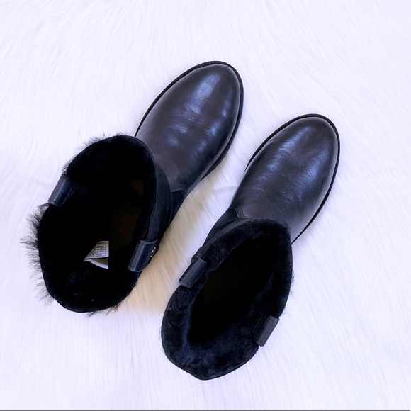 UGG Women’s Romely Short Black Boots - Picture 3 of 10